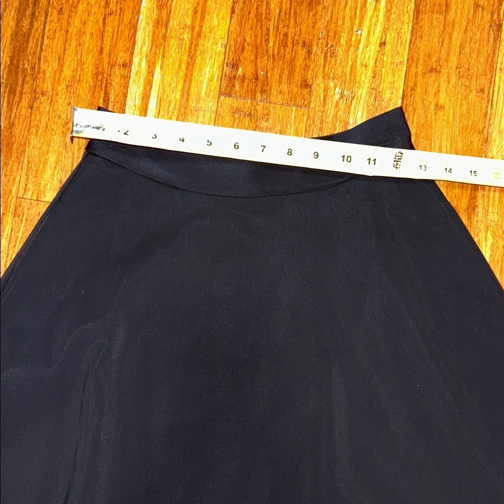 Banana Republic Black Satin Full Circle Skirt Size 4P Minimalist Chic - Picture 5 of 7